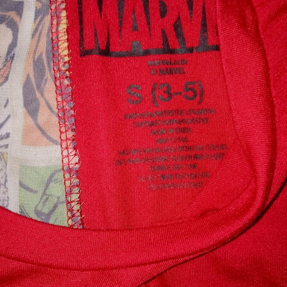 Junior Sz 3-5 Small Marvel Superheroes Mashup Tank w/Sheer Back in Red - Picture 3 of 3